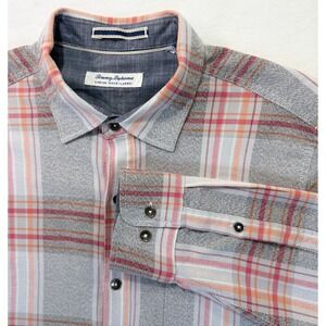 Tommy Bahama Canyon Beach Flannel Men's M Shirt Gray Plaid L/S Coastal Flip Cuff